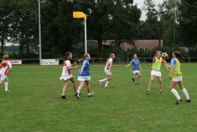 Korfbal C2  14 september-035.JPG